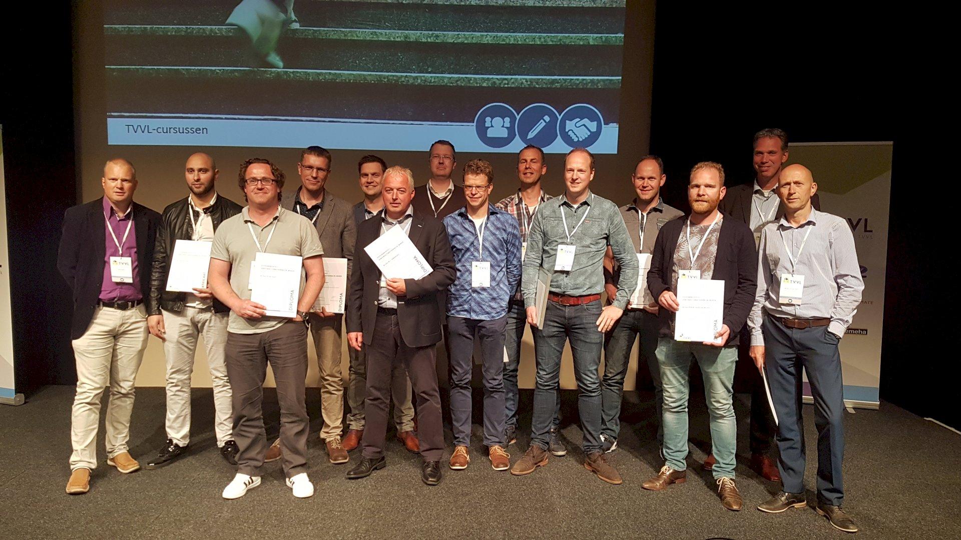 Eerste diploma’s Systeemarchitect Gebouwautomatisering en- beheer uitgereikt