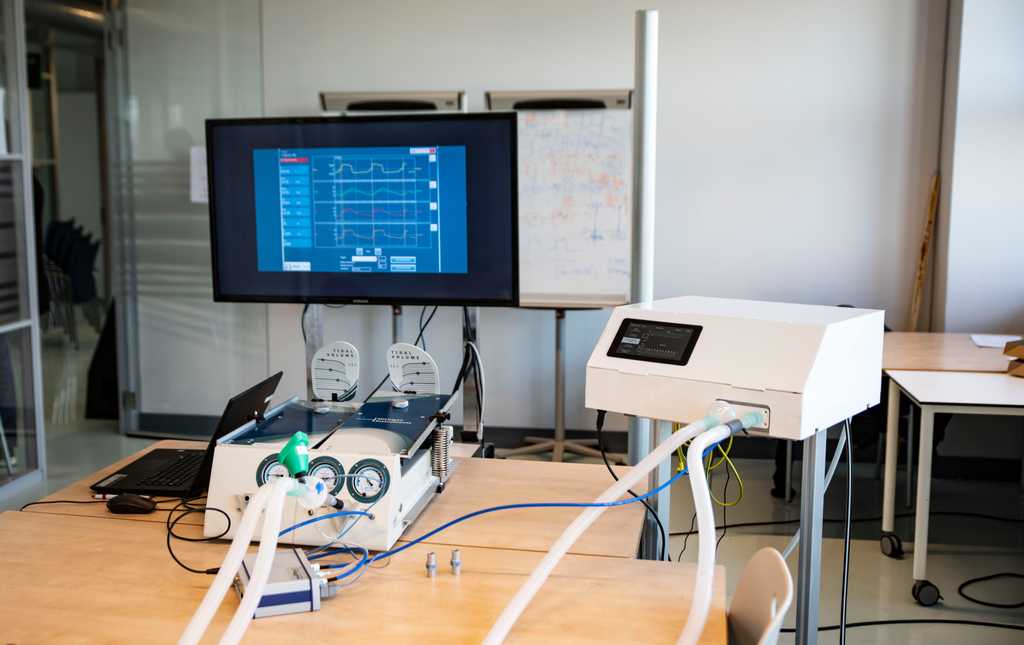 Studenten TU Delft ontwikkelen in korte tijd AIRone-beademingsapparaat