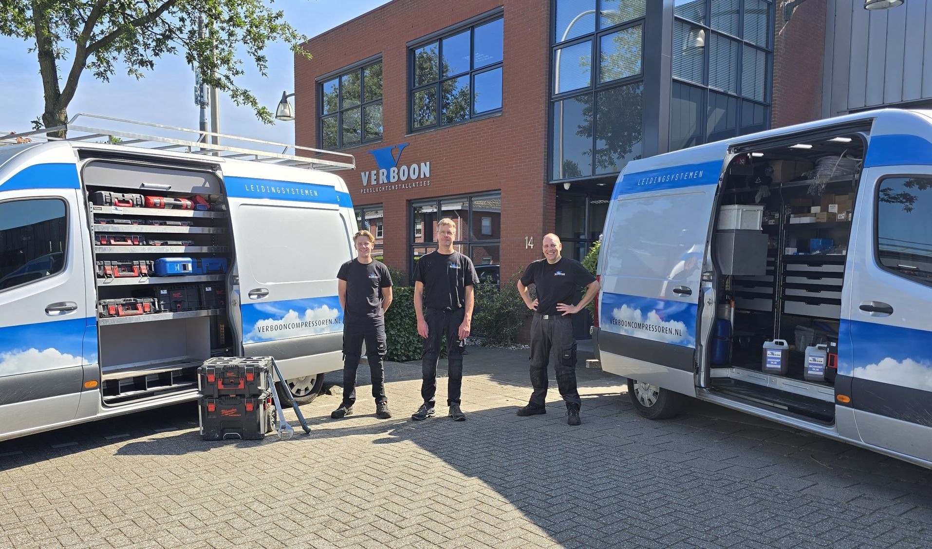 Op de foto van links naar rechts: Max ter Haar, Huib Verboon (voormalig eigenaar) en Dennis de Veld.
