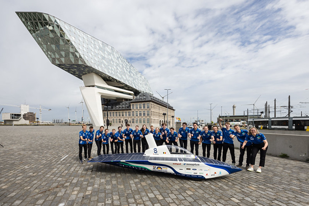 Innoptus Solar Team uses Tektronix MSO 2 for debugging