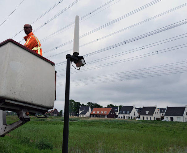 Dutch municipality continuously measures magnetic fields near high-voltage line